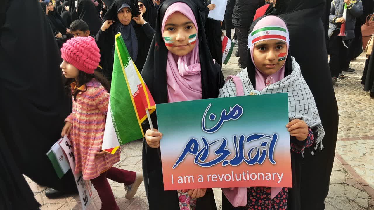 گزارش تصویری قاب رنگارنگی از راهپیمایی ۲۲ بهمن